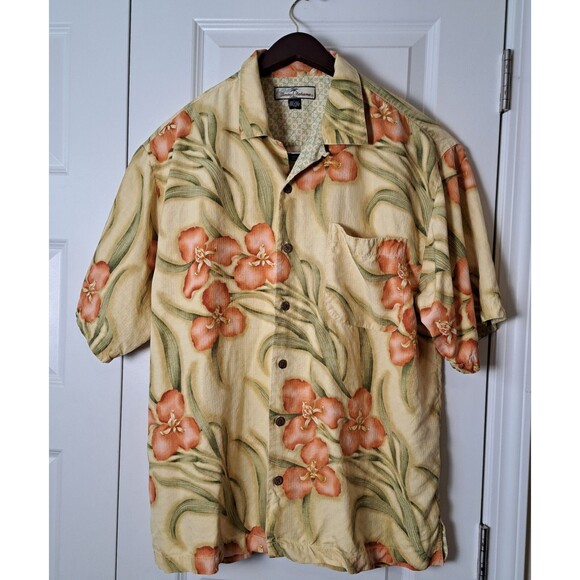 Tommy Bahama Size L Camp Shirt Tropical 100% Silk  Button Up Resort Vacationcore - Picture 2 of 8